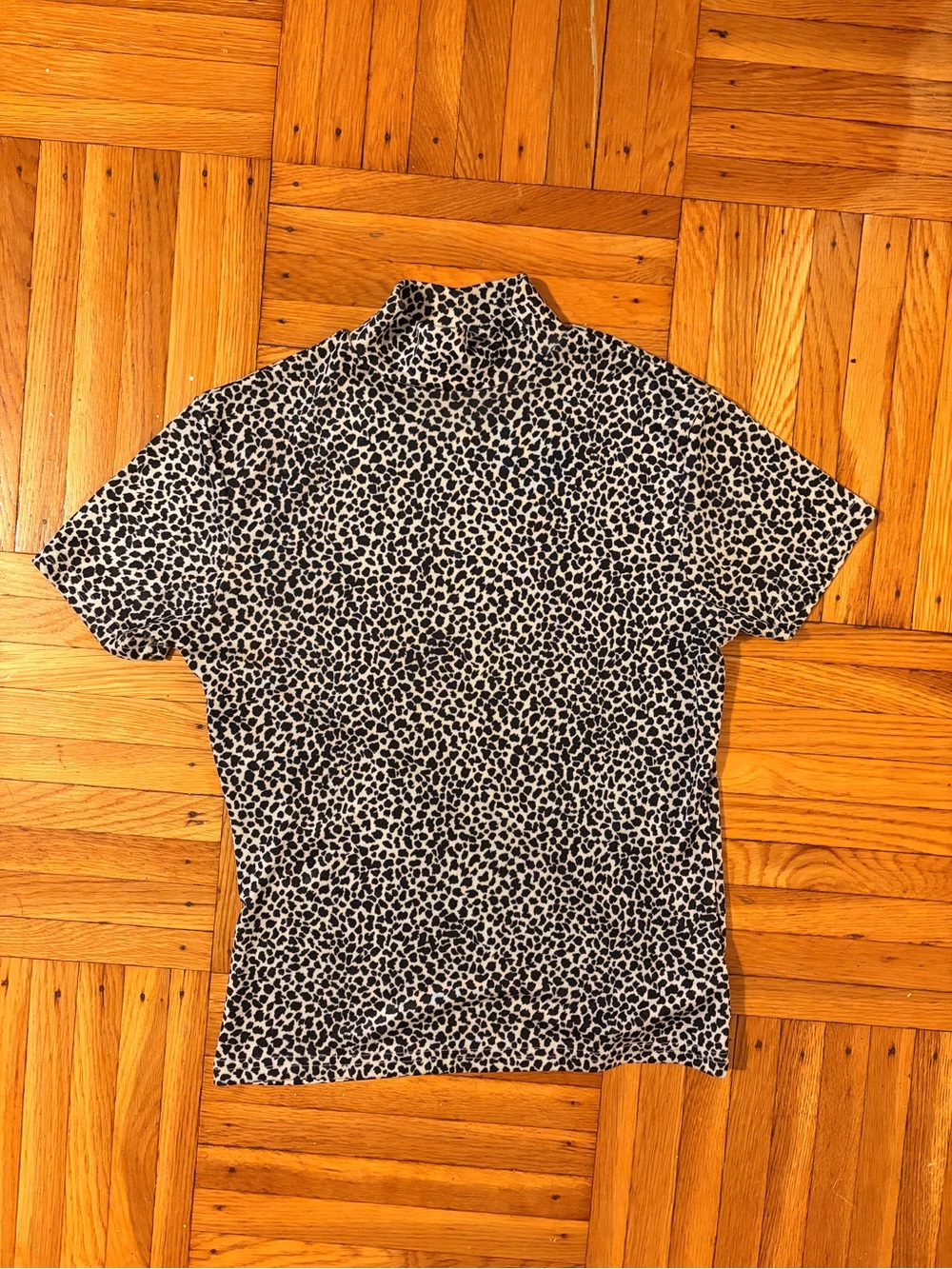 Vintage 90s Cheetah Print Short Sleeve Mock Turtleneck Stretch Top